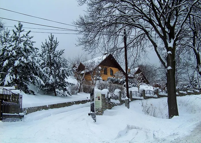 Дом отдыха Spacious In With Sauna